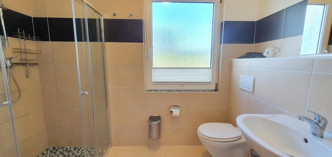 Pension Zum Riedensee Bastorf エクステリア 写真