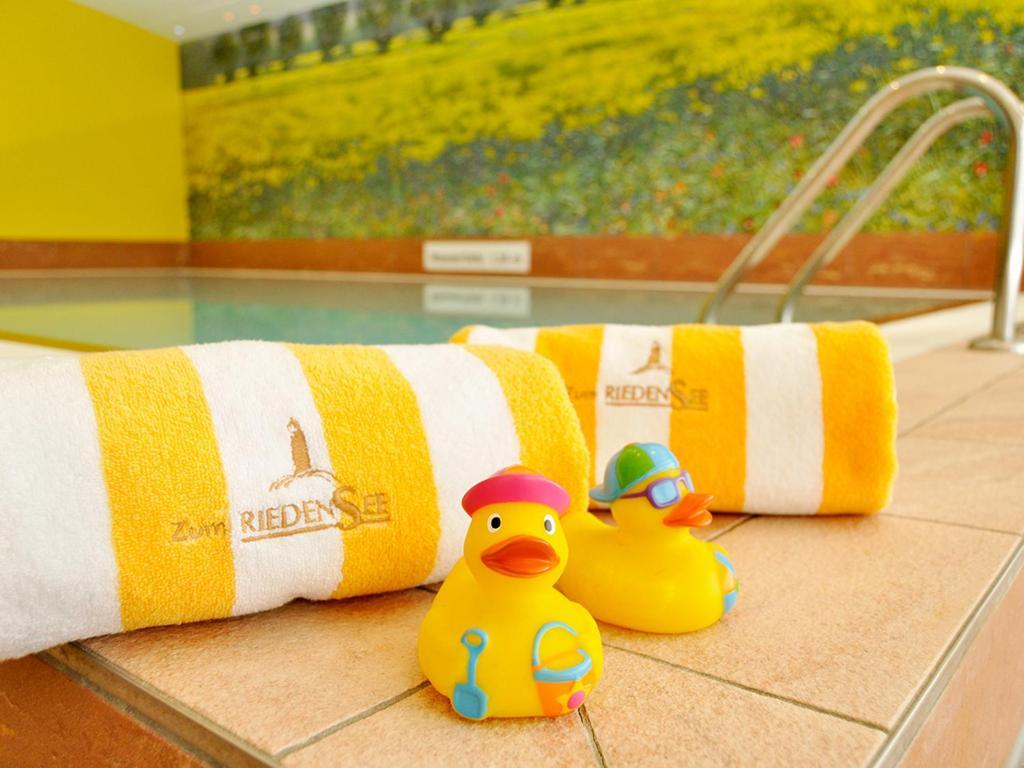 Pension Zum Riedensee Bastorf エクステリア 写真