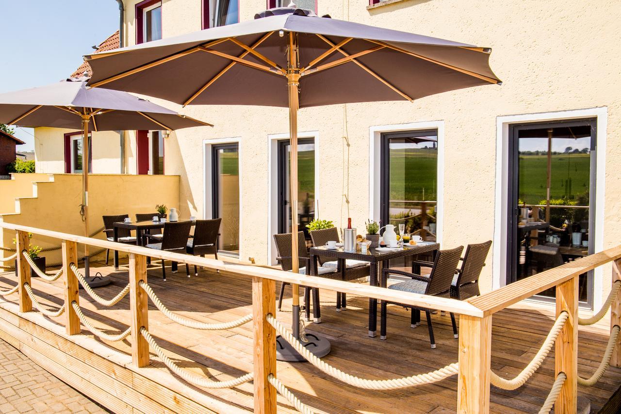 Pension Zum Riedensee Bastorf エクステリア 写真