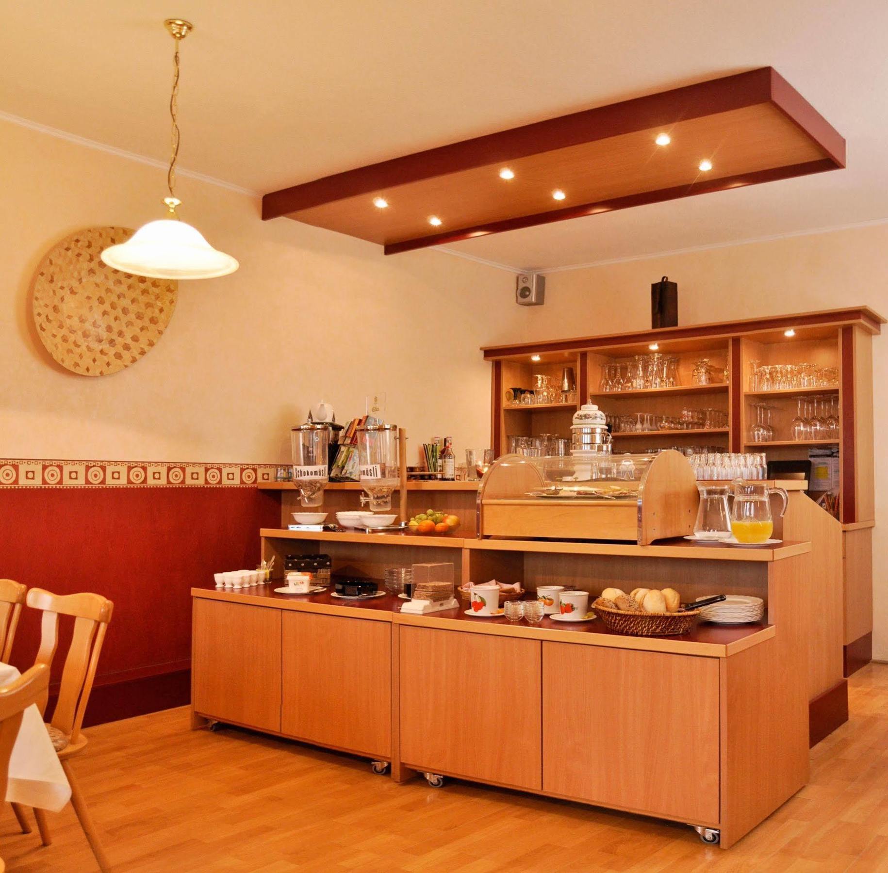 Pension Zum Riedensee Bastorf エクステリア 写真
