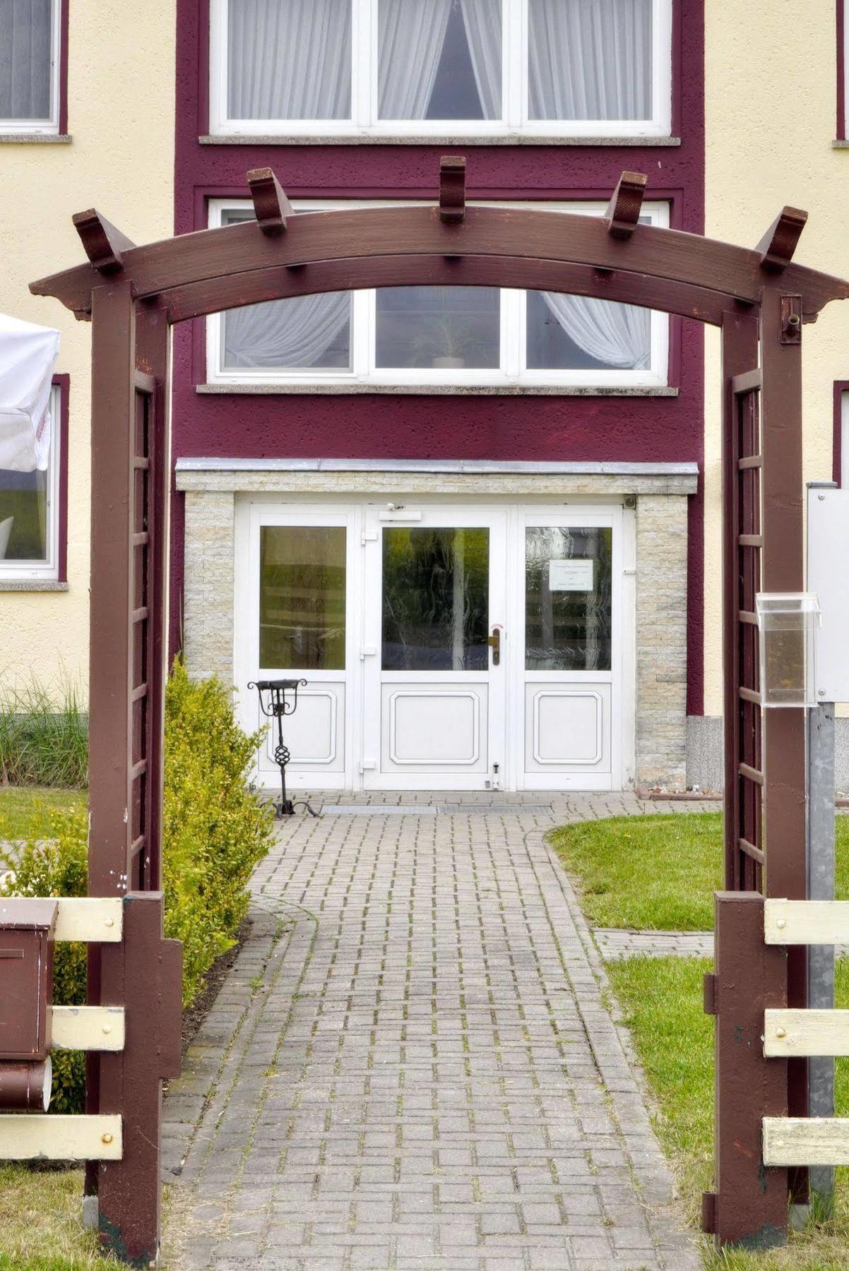Pension Zum Riedensee Bastorf エクステリア 写真